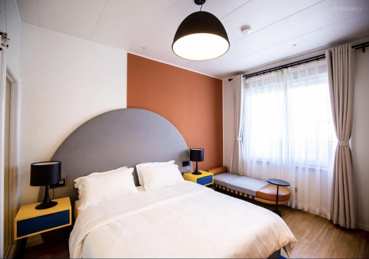 Discovery Saipan Hotel Garapan Exterior photo